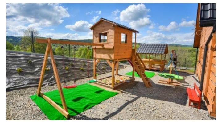 Domek W Swiatkowej Krempna Exterior foto